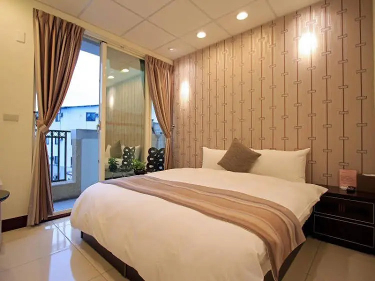 Happiness163 Hotel