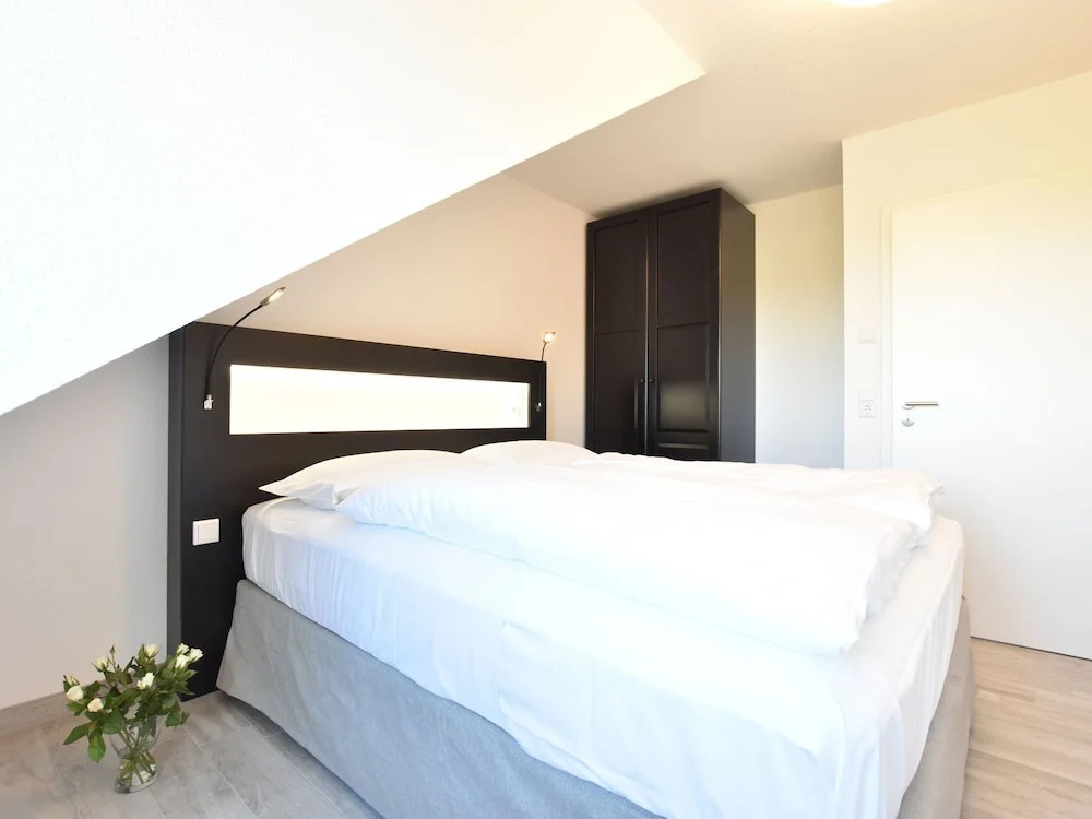 Stylish Holiday Home in Kuhlungsborn near Sea