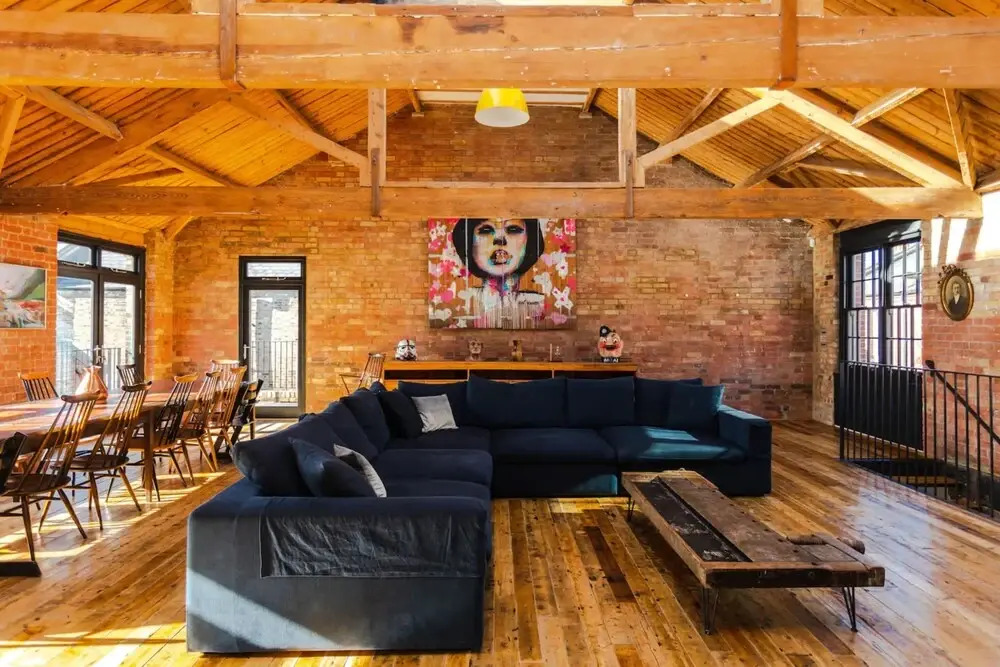 Spectacularly Unique 4 Bedroom House in Bethnal Green