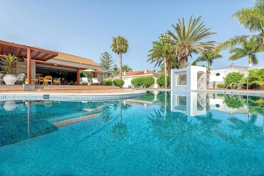 Bungalow in Maspalomas Near Golf & Beach