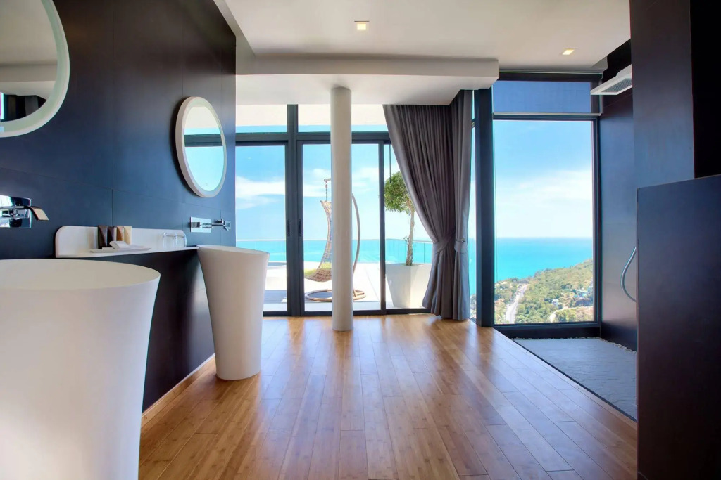 Villa Seawadee - luxurious, award-winning design Villa with amazing panoramic seaview