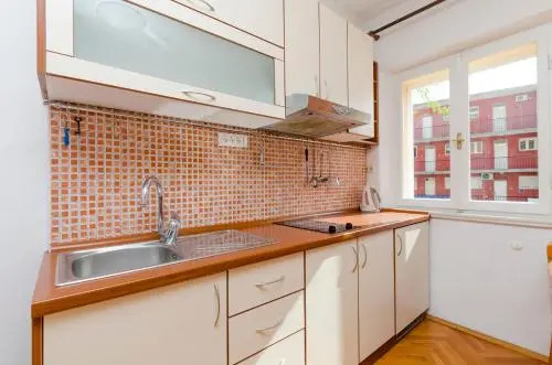 Apartments Srdjan