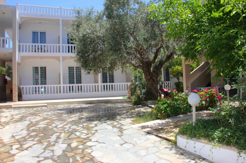 Hotel Ikaros