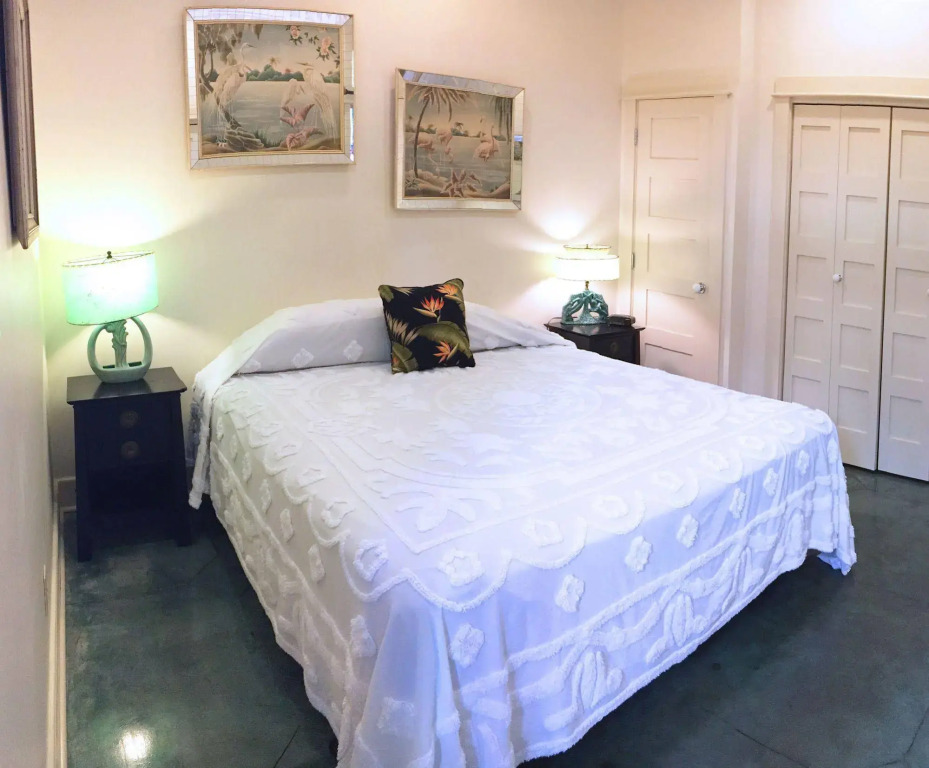 Hibiscus Coffee & Guesthouse