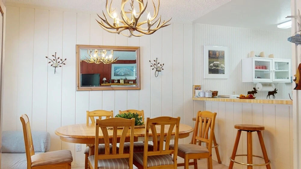Summit 237 Pet-Friendly, Rustic, On Free Shuttle Route by RedAwning