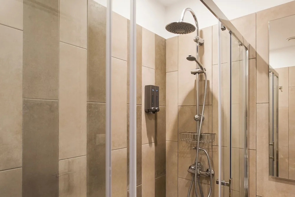 Dynasta Central Suites