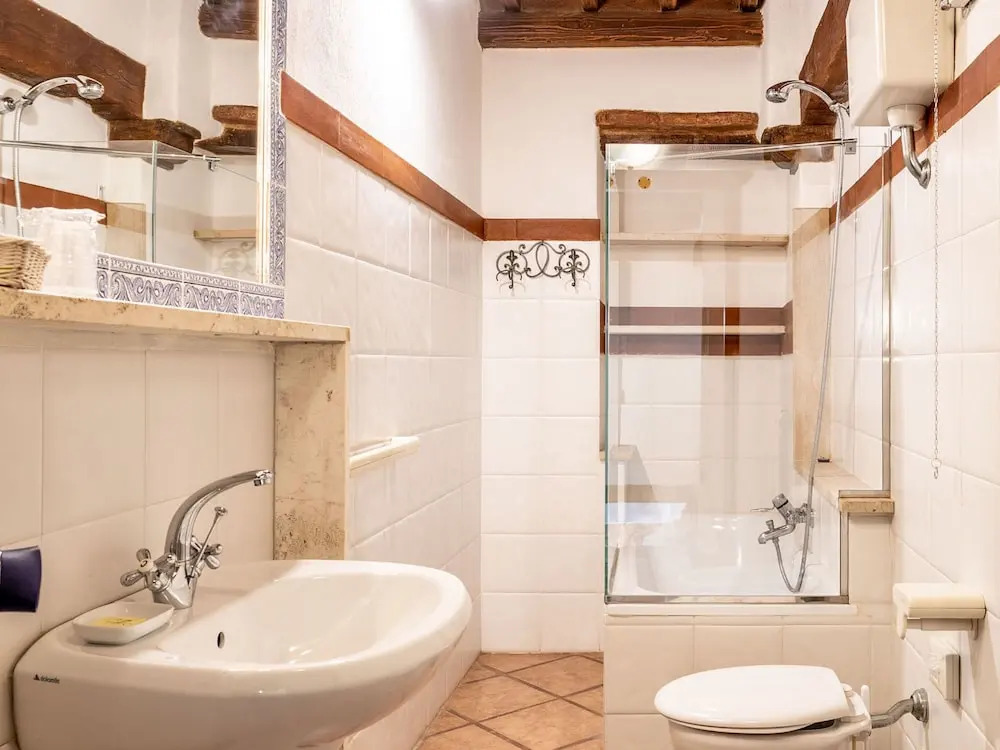 Spacious Holiday Home in Sovicille With Swimming Pool