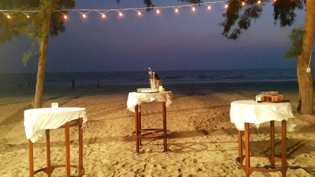 The Royal Tropical Beach at VIP Chain Resort