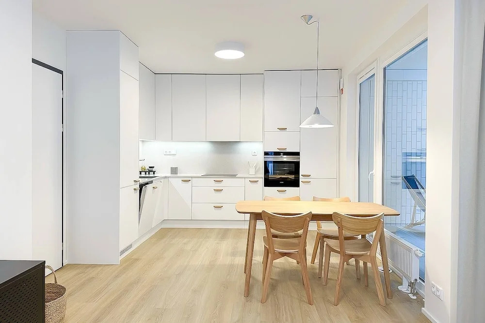 "new 3kk Apts: Holešovice Heart"
