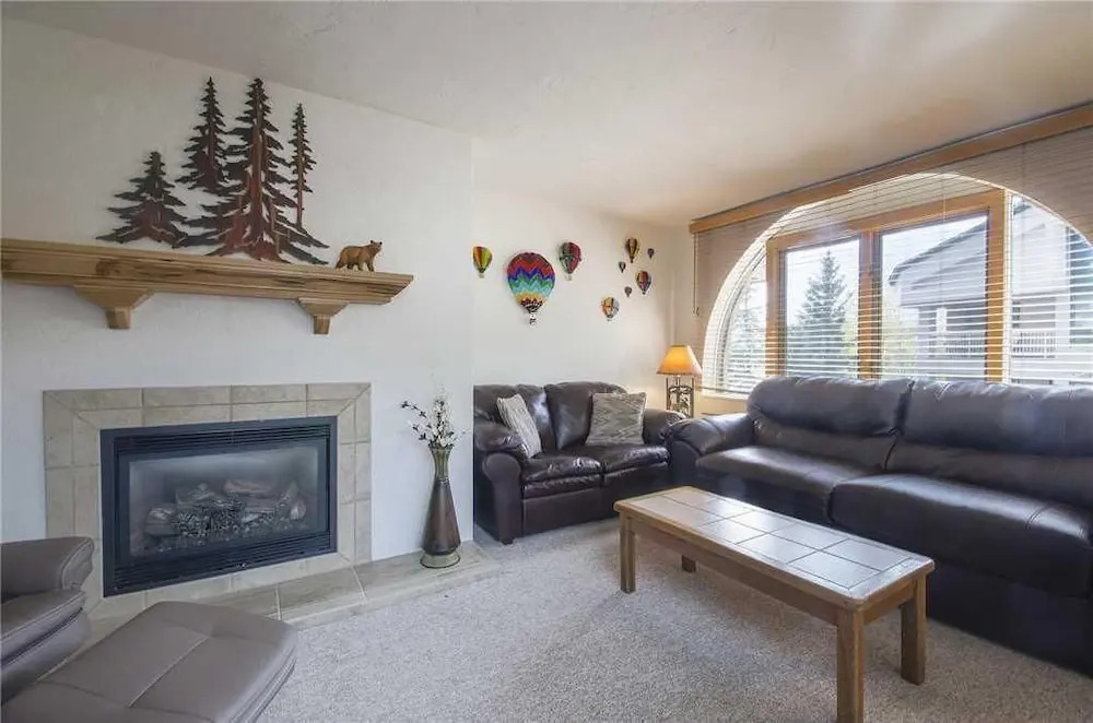 Ski Trail Condominiums by Mountain Resorts