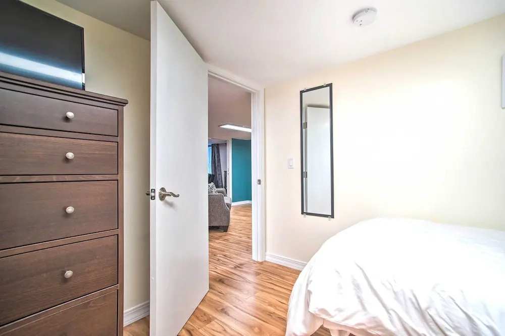Pet-friendly Cape Cod Getaway < 1 Mi to Beach