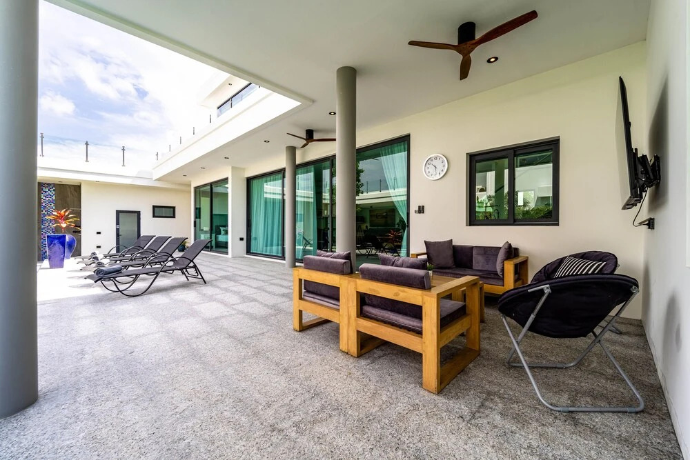 Luxury Modern 6 Bed Private Pool Villa LLW