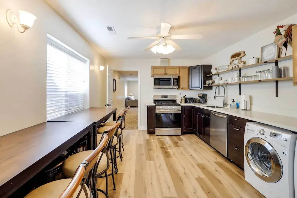 Spacious Hildale House with Large Deck