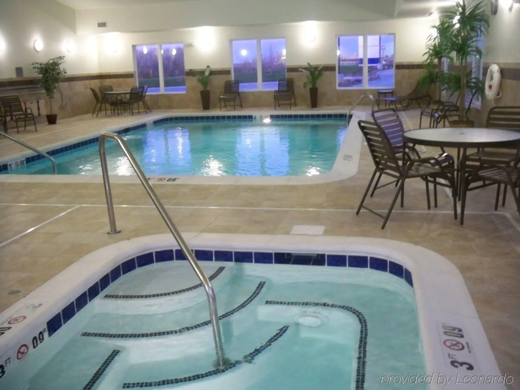 Holiday Inn Express & Suites - Omaha I - 80 by IHG