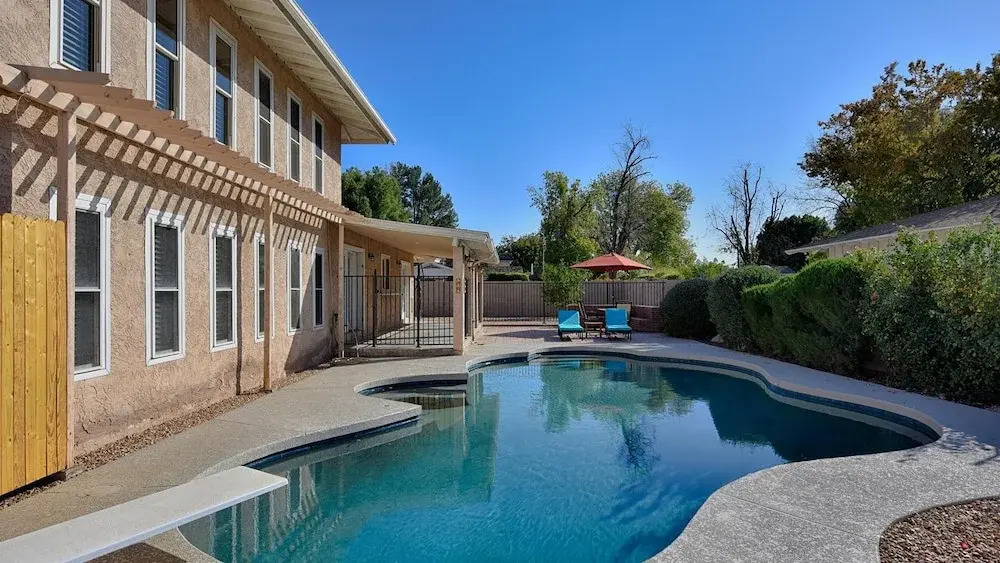 Fairfield in Mesa With 4 Bedrooms and 3 Bathrooms