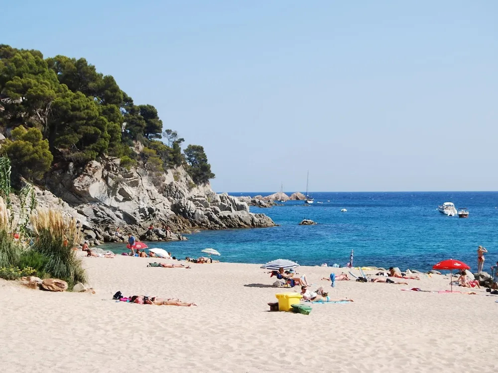 Well Maintained Holiday Home in Quiet Surroundings With Privacy and Private Pool