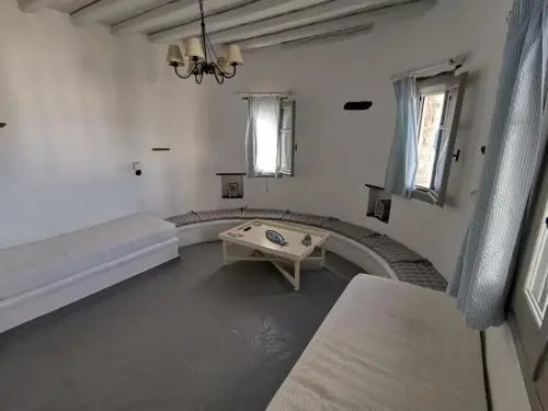 Elia Apartments