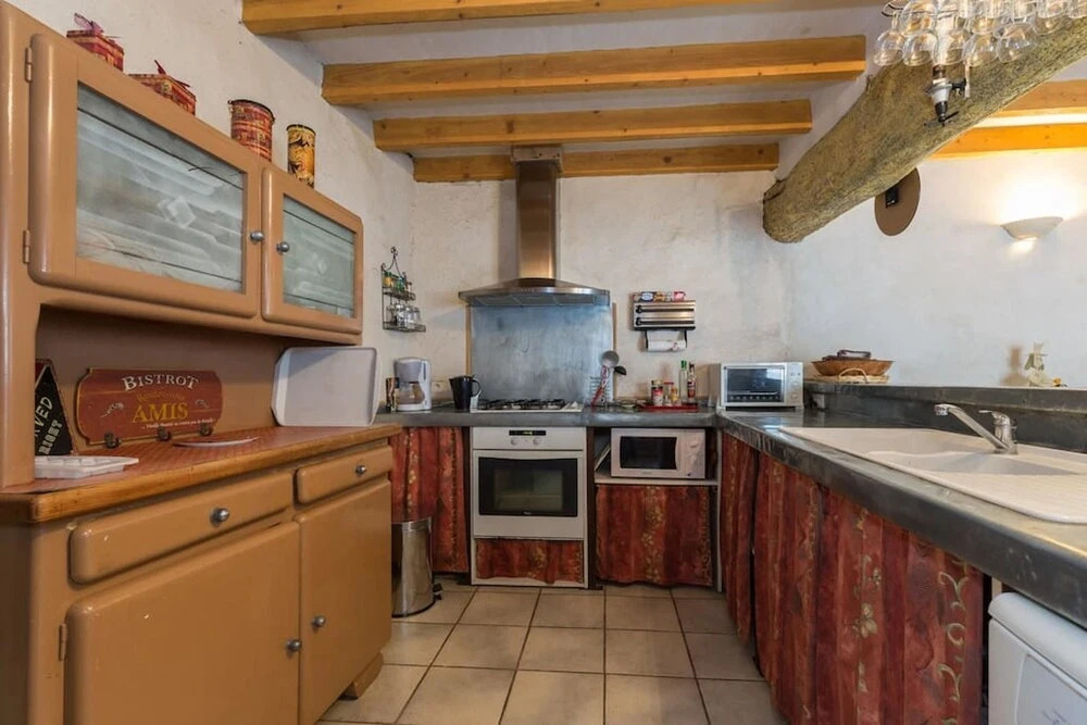 House With 2 Bedrooms in L'isle-sur-la-sorgue, With Terrace and Wifi