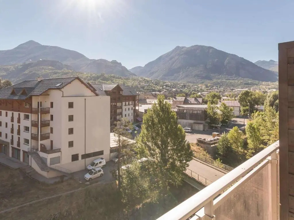 Duplex 3 pièces avec parking à Briançon - 6 pers, wifi, animaux admis - FR-1-330C-15