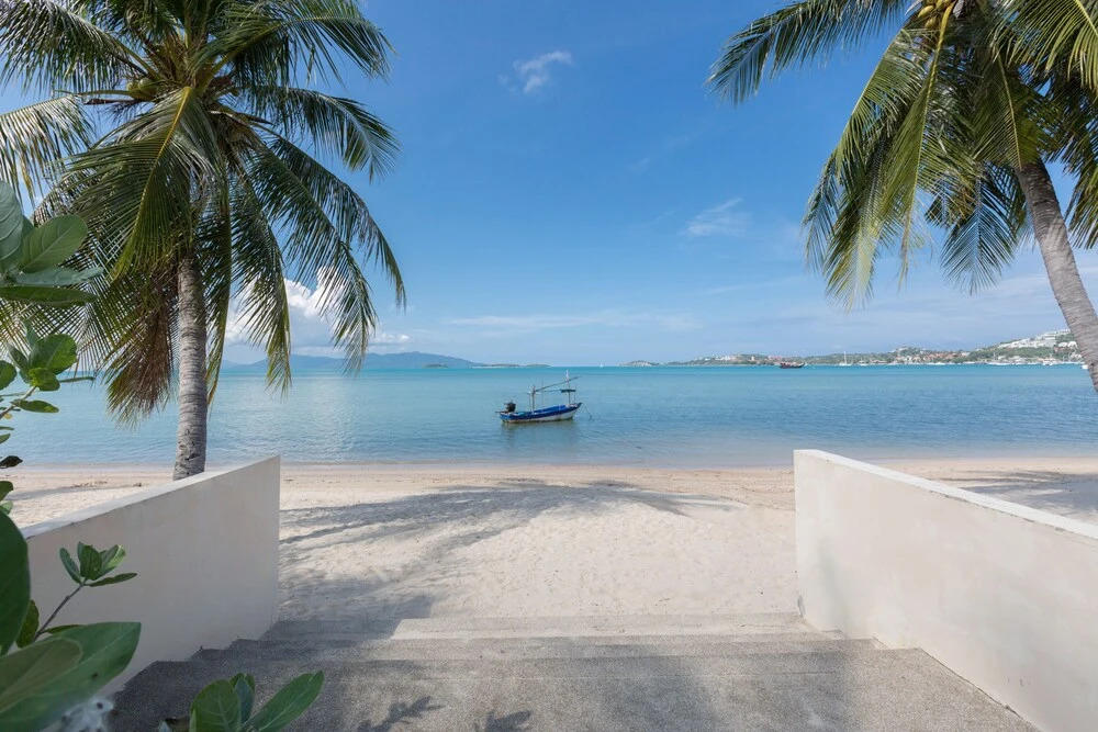 Villa Divina - Stunning Pool Villa 3 Mins Walk to Beach