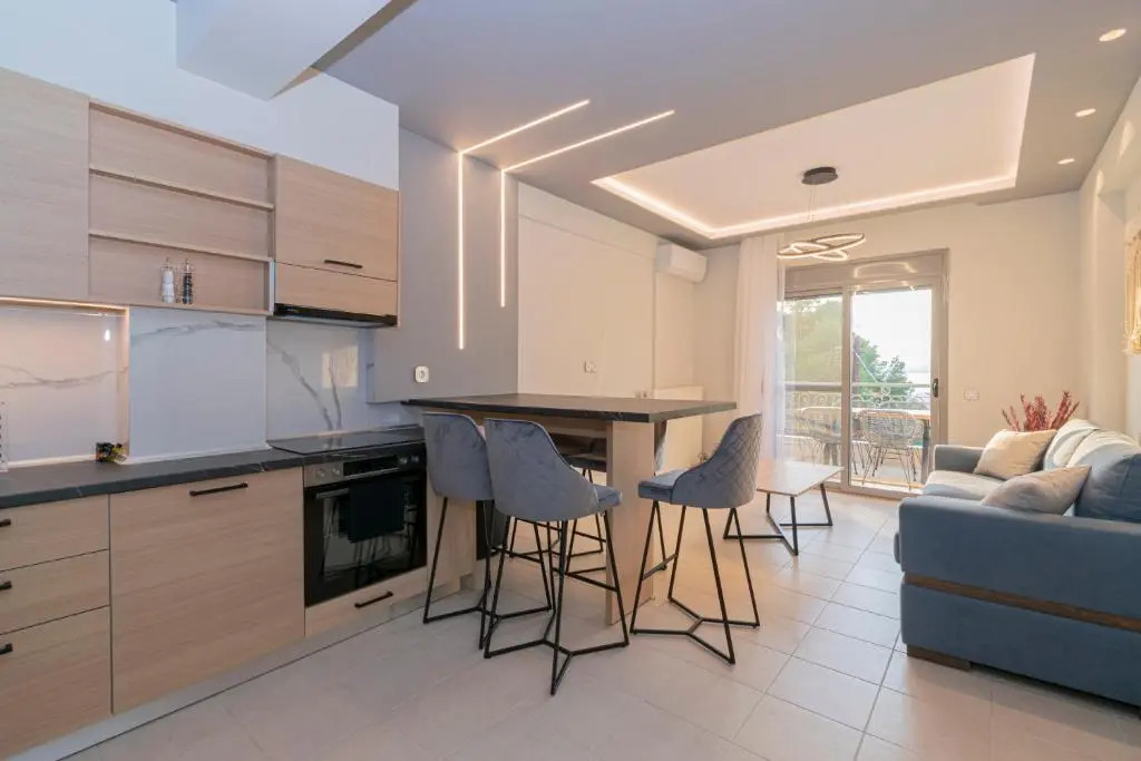 SithoniaRS Luxury Apartment 2nd Floor with Sea View