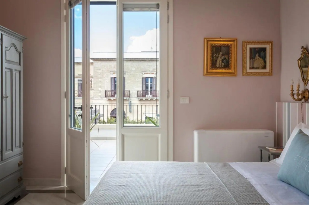 Coclee Suite Palace