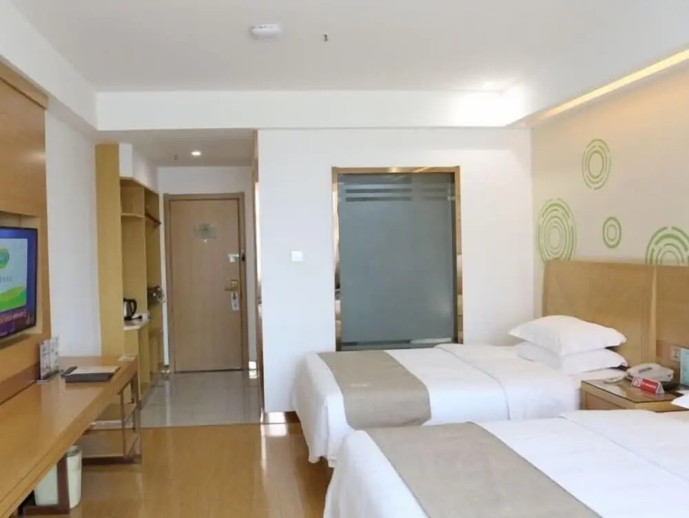 GreenTree Inn Hefei Feidong New District Huishang City Express Hotel