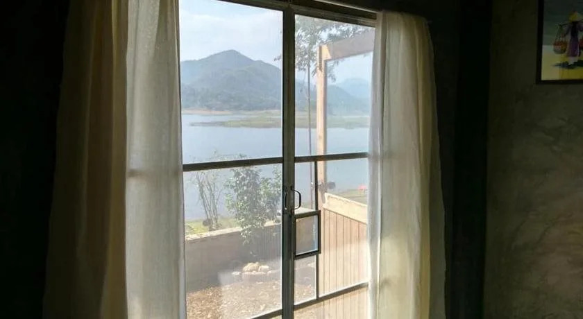 T and P Lake View