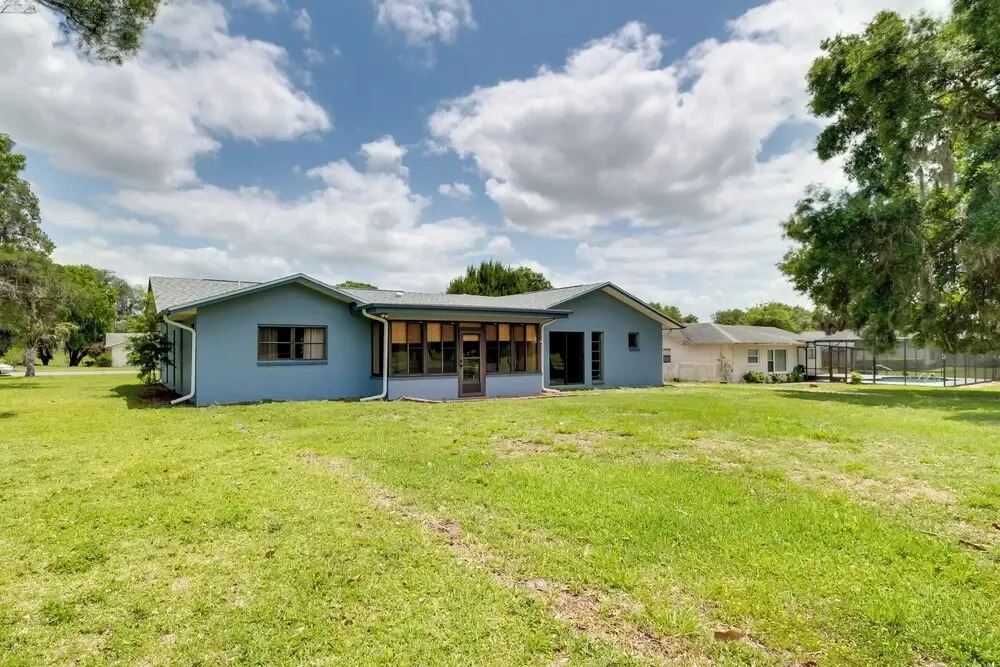 Walk to Lake: Geataway w/ Yard in Inverness