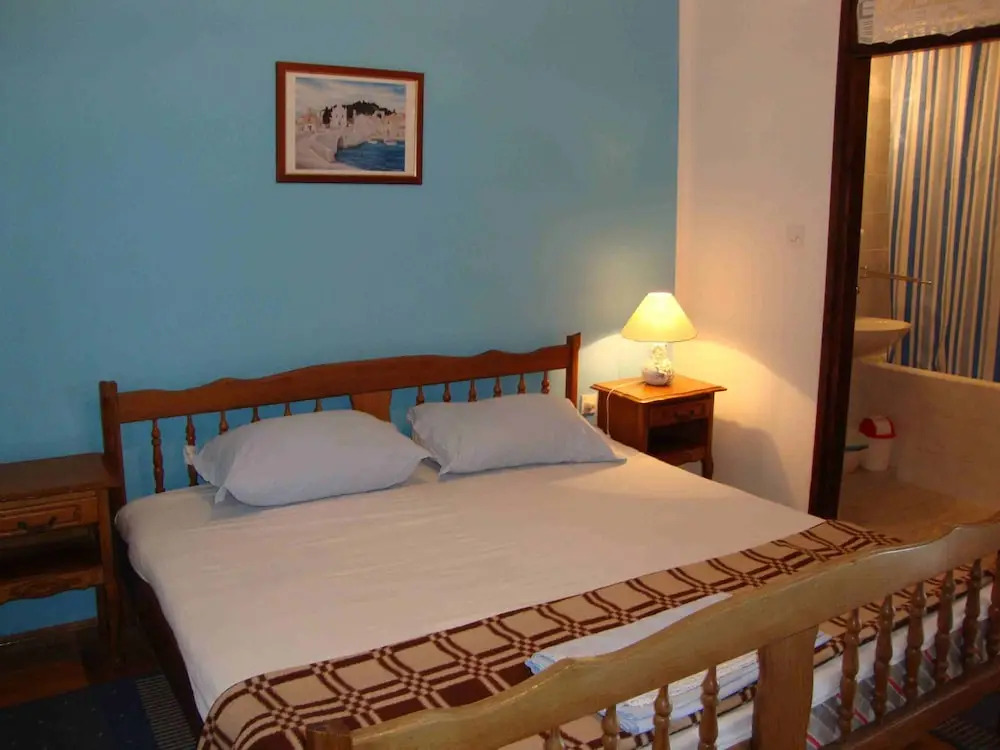 Apartments Antonela with sea view