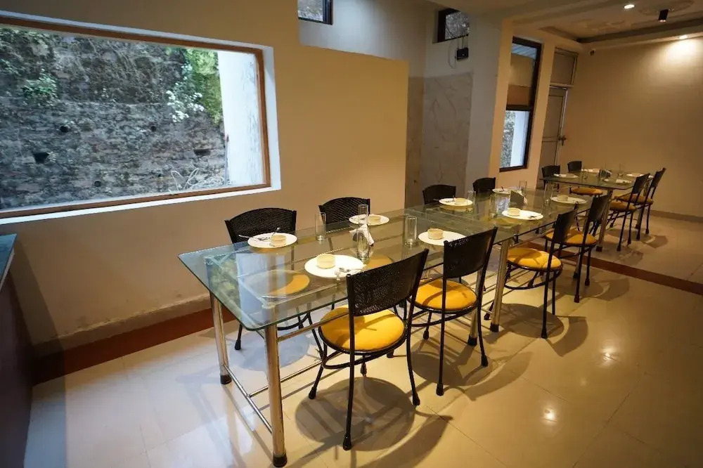 Hotel Valna Estate Mountain View Kausani By HRG
