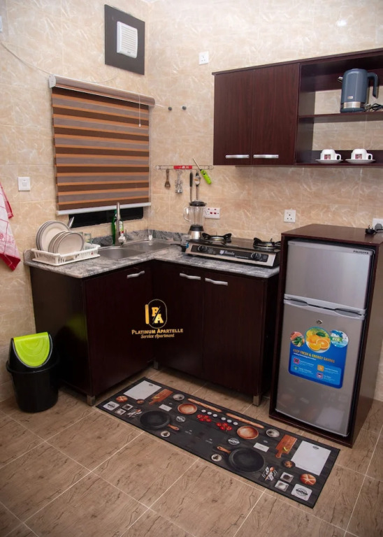 Platinum Apartelle