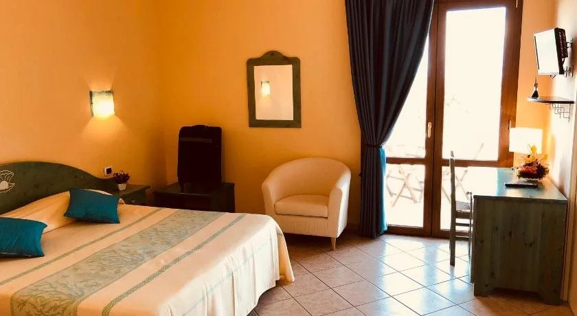 La Perla Hotel