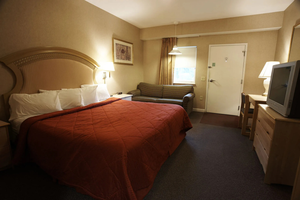 Hillside Inn