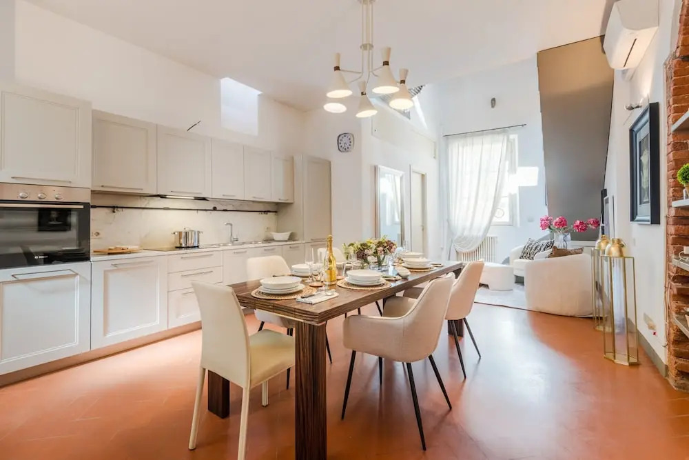 Georgia Penthouse in Lucca