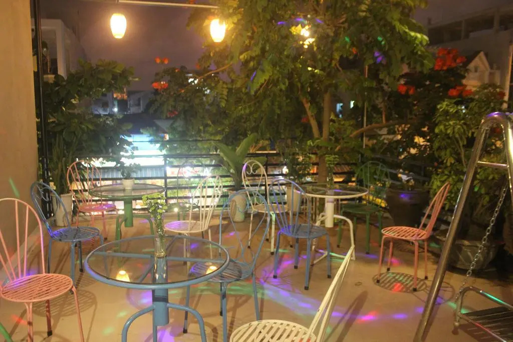 4 Seasons Hostel