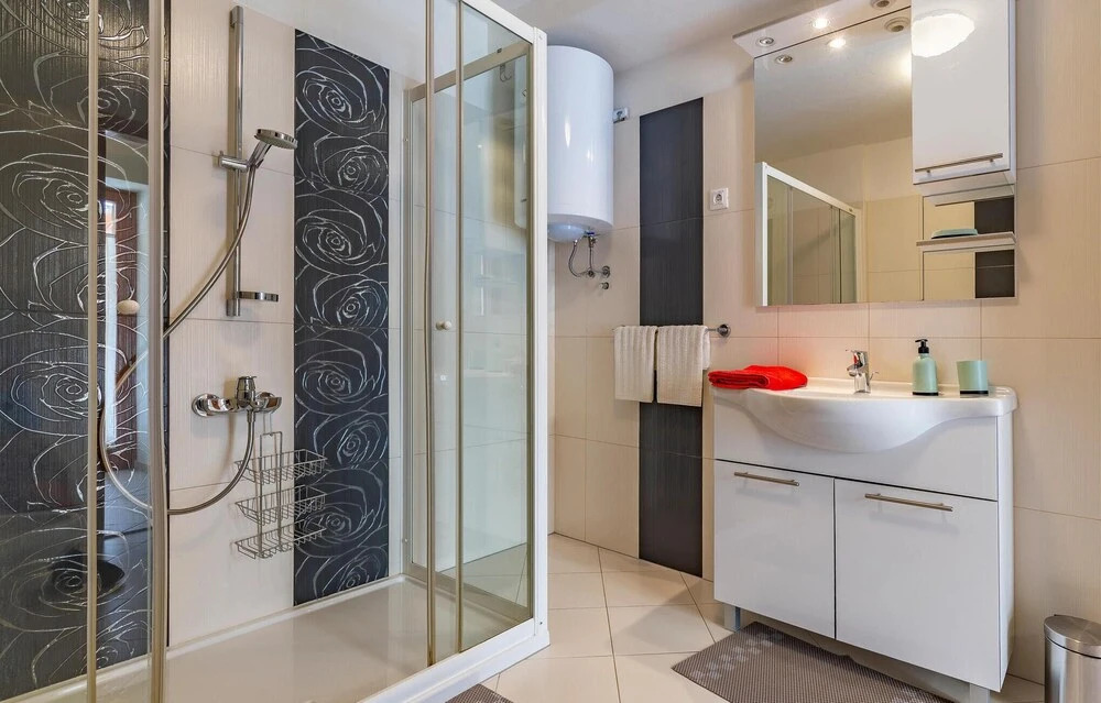 4 Bedroom Pet Friendly Home In Medulin