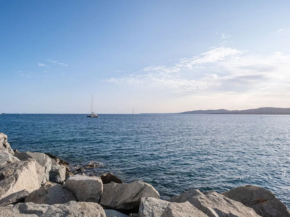 Modern Holiday Home in Saint-raphaël With Private Pool