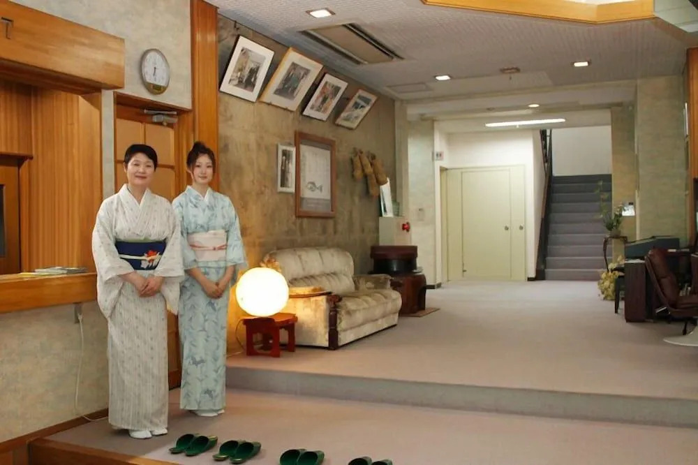 Gokayama Onsen Akaokan