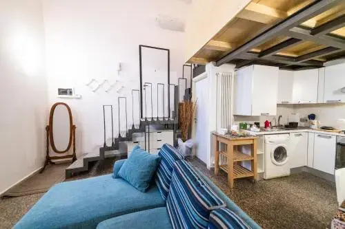 Anais' Loft- OSP. SANT'ORSOLA-FIERA
