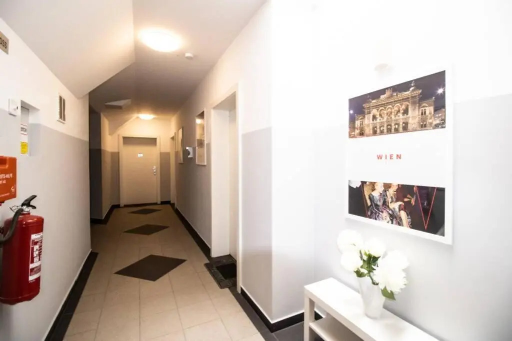 Sunny & cozy Penthouse with Balcony DG4