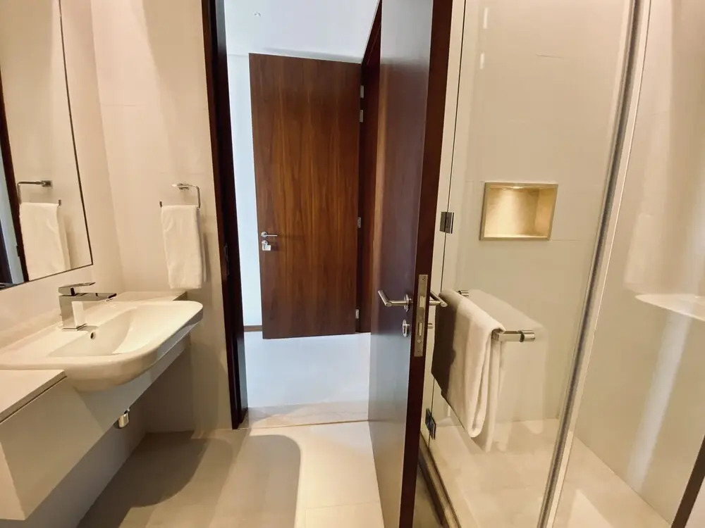 SuperHost - Spacious Apartment With Balcony and Large Pool