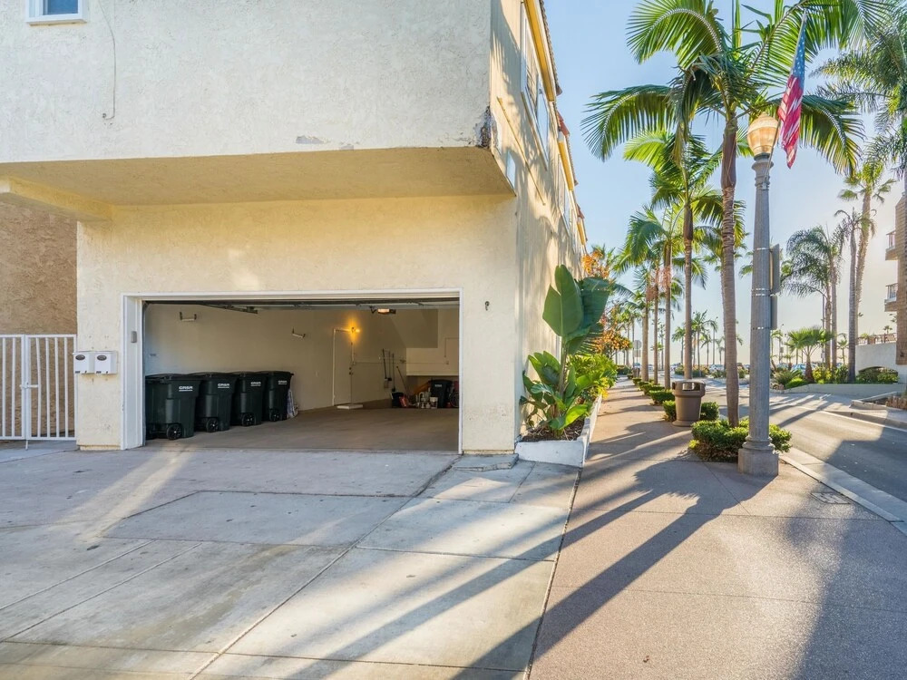 700 East Oceanfront Unit B