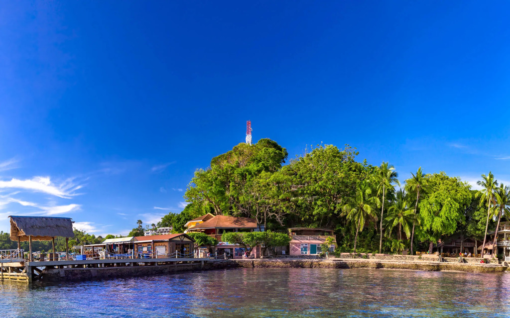 El Galleon Beach Resort