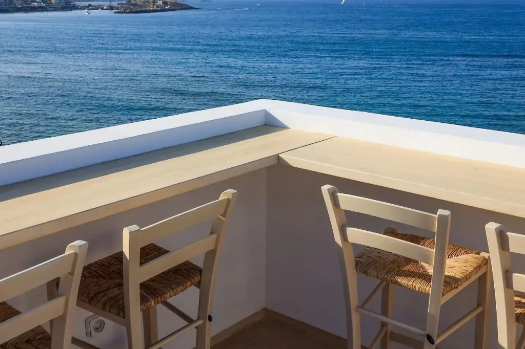Sea Breeze Hotel
