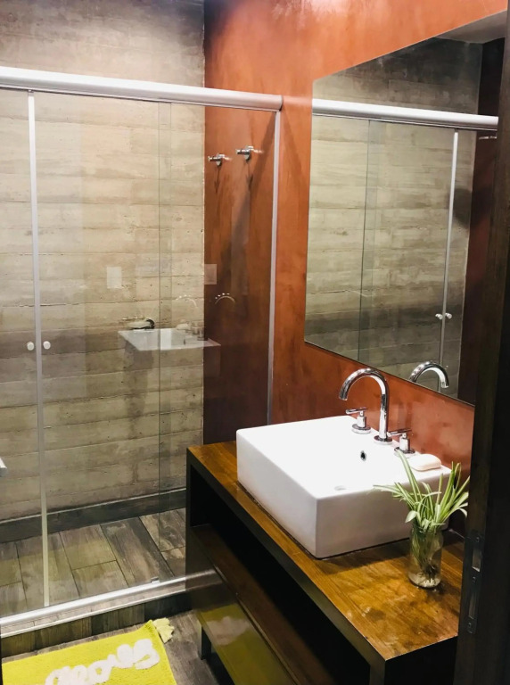 Excelente Apartamento, a metros del Parque San Martín