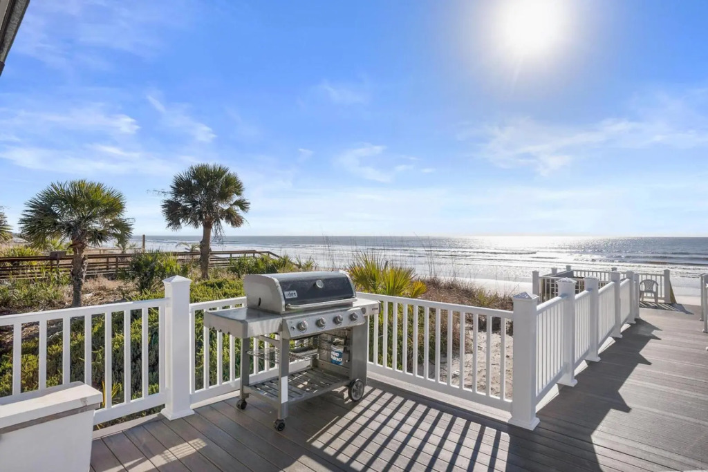 474 Tarpon Blvd