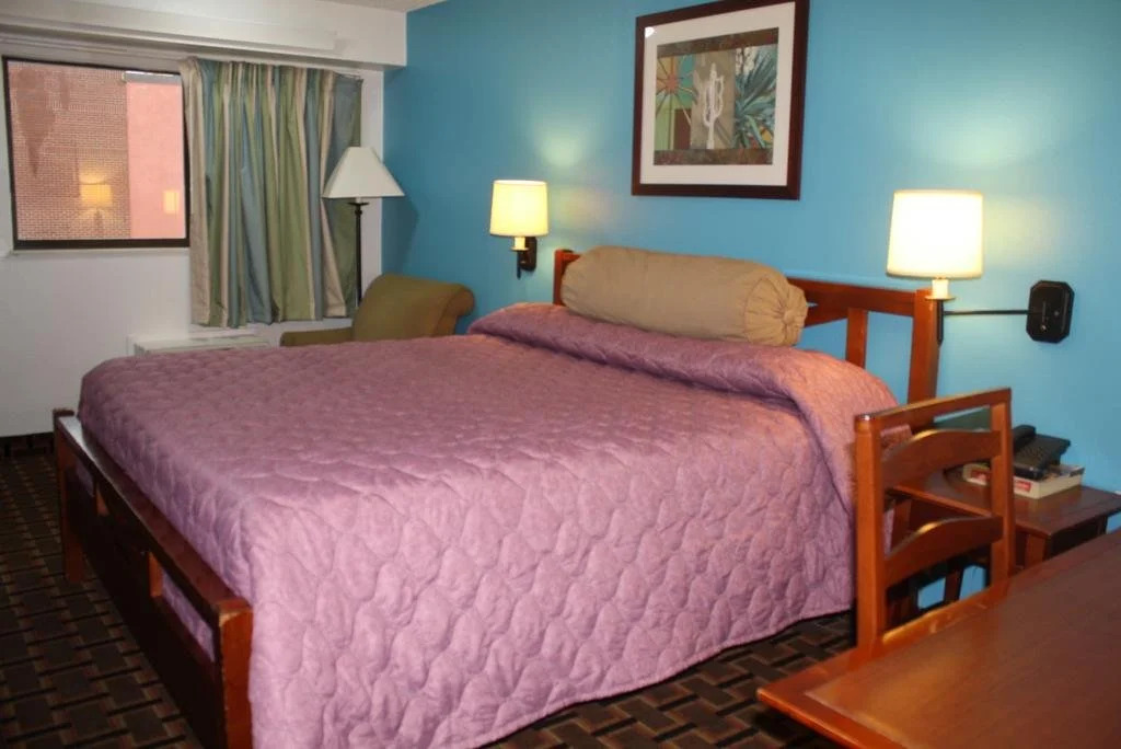 Super 7 Inn Dallas