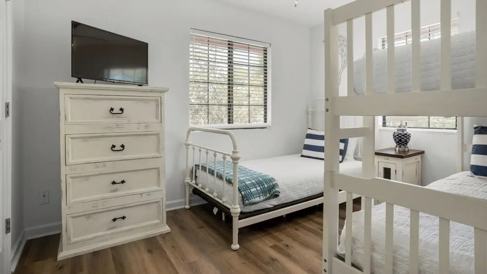 3 Minutes to 30A Beaches; Pretty in Pink Seagrove Home