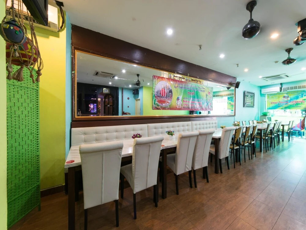 OYO 126 Rae Hotel